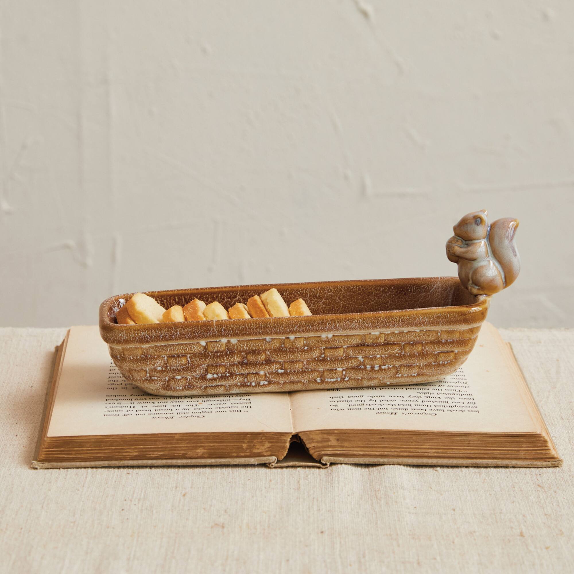 Hello Honey® 9.25" Brown Reactive Glaze Squirrel & Debossed Weave Stoneware Dish